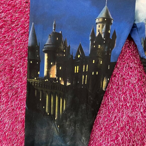 Harry Potter Hogwarts-Themed Graphic Leggings XS - Picture 4 of 4